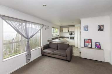 11 and 11A Huia Street_2