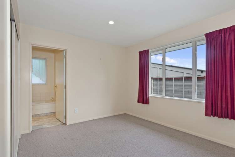 119 Marlow Road Aranui_6