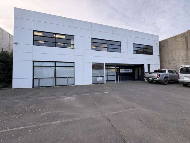 Modern Ground Floor Offices + Parking