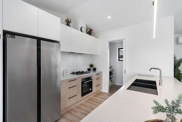 34 Agathis Crescent Wigram_7