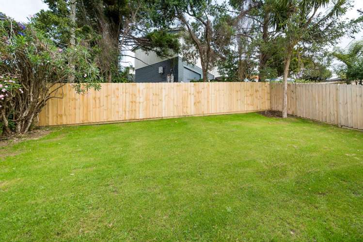 1/42 Hogans Road Glenfield_12