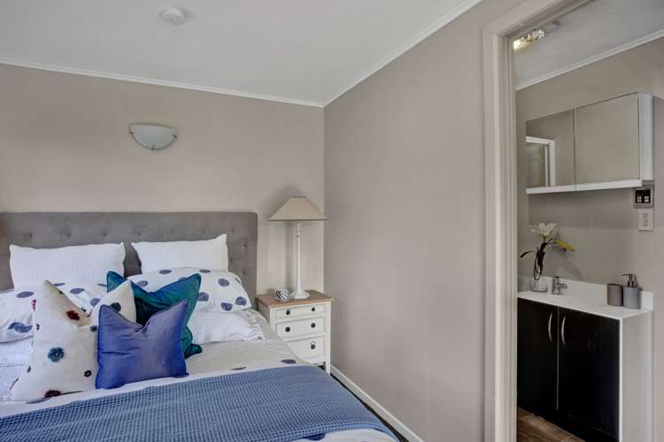 147 Ngamotu Road Spotswood_26