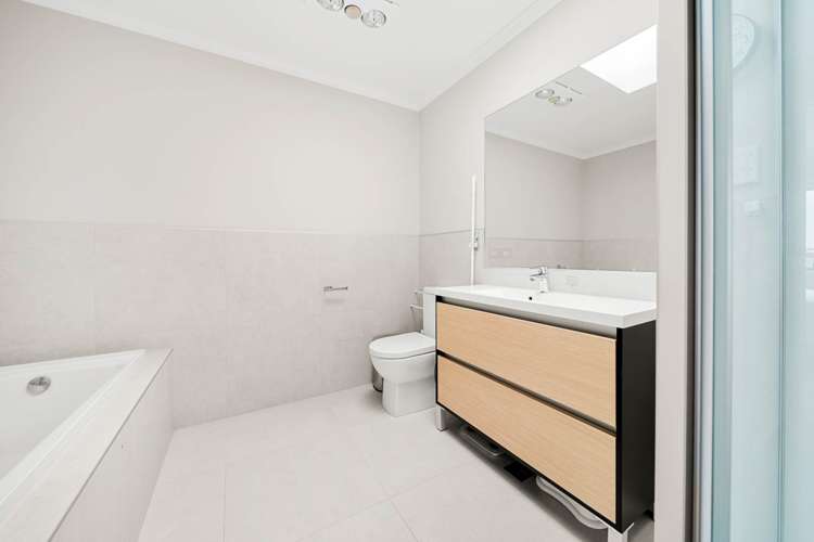 19 Danga Lane Hobsonville_13