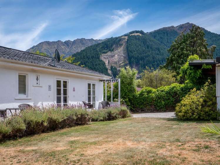 17 Melbourne Street Queenstown_24