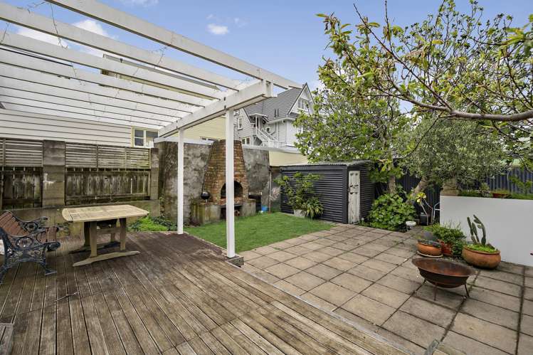 126 Austin Street Mount Victoria_16
