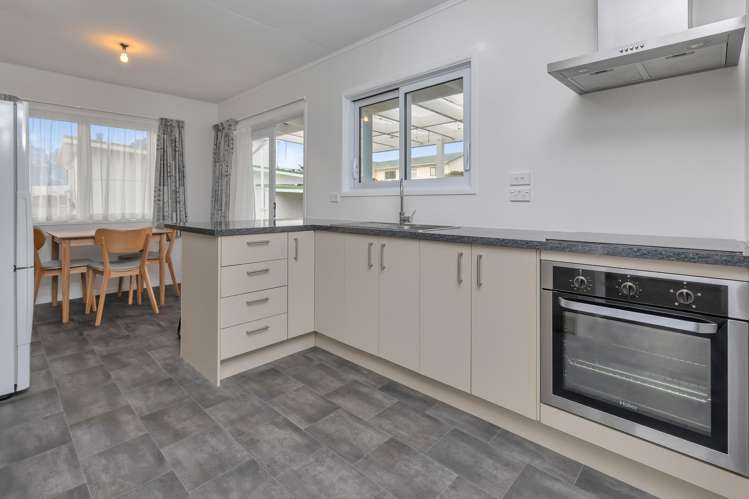 21 Camellia Avenue Ruakaka_10