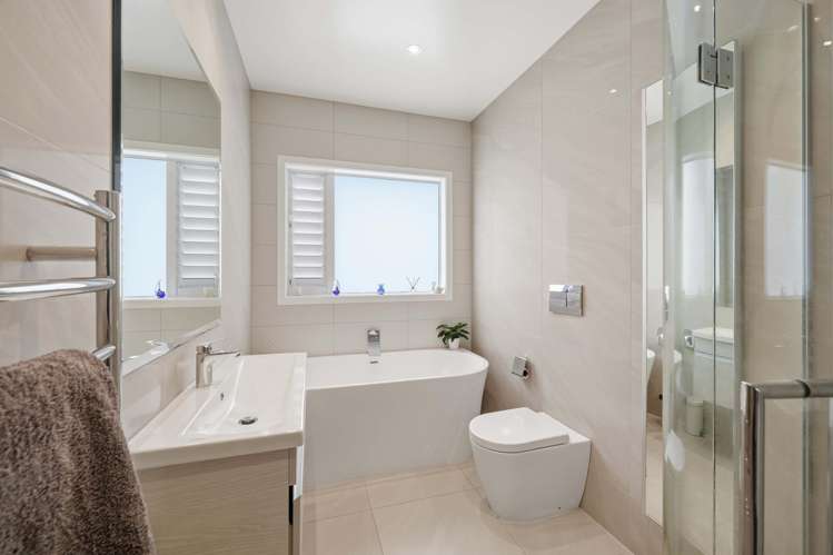 6 August Place Greenlane_18
