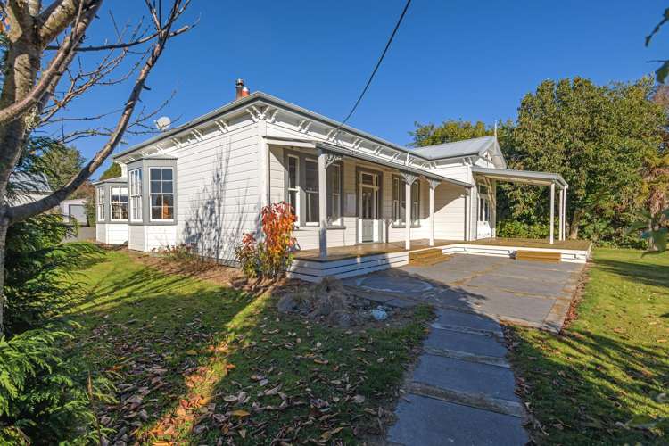 2778 Kimbolton Road_2