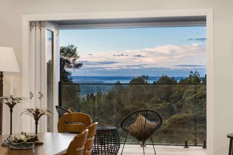 97 Scenic Drive Titirangi_2