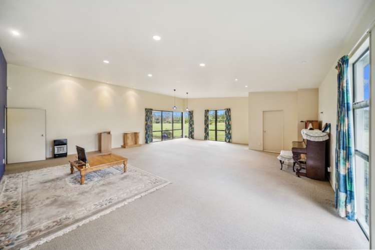 6-10 Holdens Road Henderson_6
