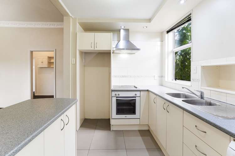 10 Louvain Avenue Mount Roskill_10
