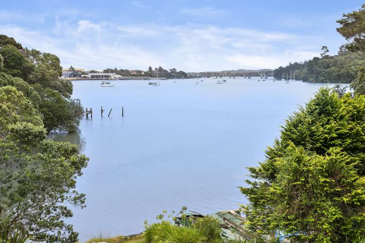 26 Rambler Crescent Beach Haven_12