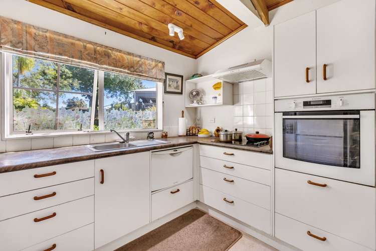 43 Poike Road Hairini_10