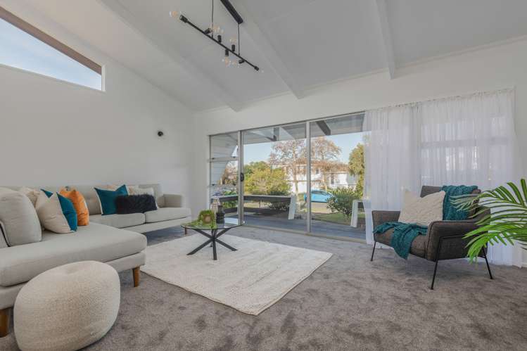 31 Lockhart Avenue Milson_1