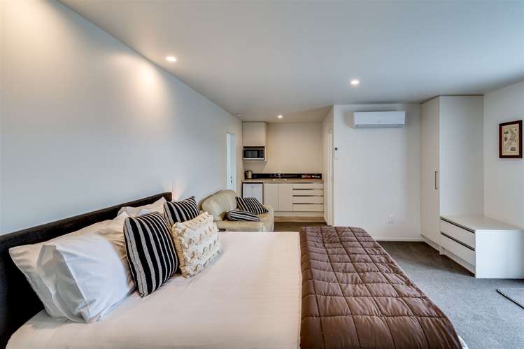 54 Charles Street Westshore_18