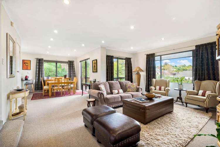 2/18 Limmer Place Browns Bay_1