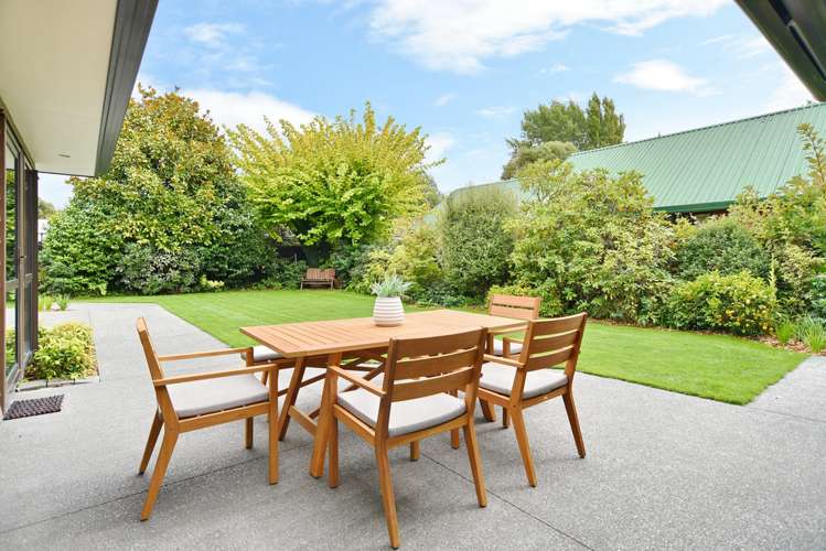 35a Lakewood Drive Burwood_11