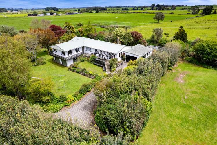 1055 Waiteika Road Opunake_23