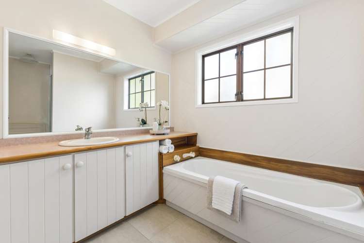 20 Andrea Place Sunnyhills_17