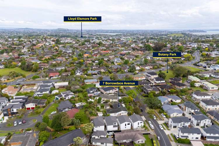 7 Borrowdace Avenue Botany Downs_8