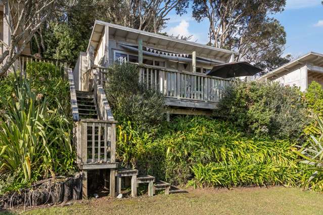 Wai-iti Beach Retreat Beach Road Waiiti_2