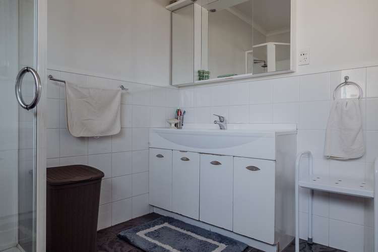 987 State Highway 6 Camerons_13