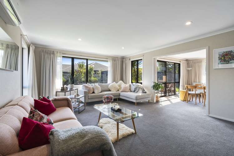 16 Chestnut Close Kelvin Grove_14