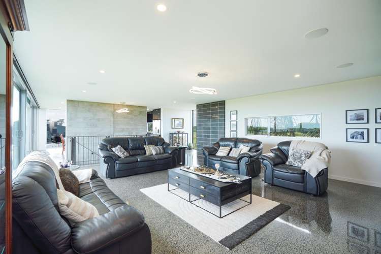 89 Sunrise Drive Seaward Bush_9