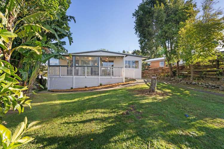14 Parkland Crescent Te Kamo_16
