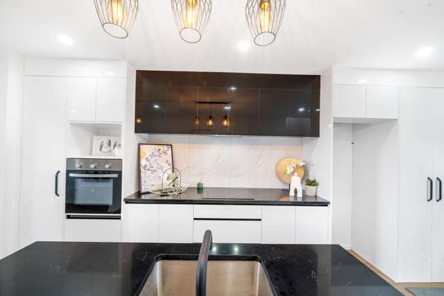 12/32 Brandon Road Glen Eden_2