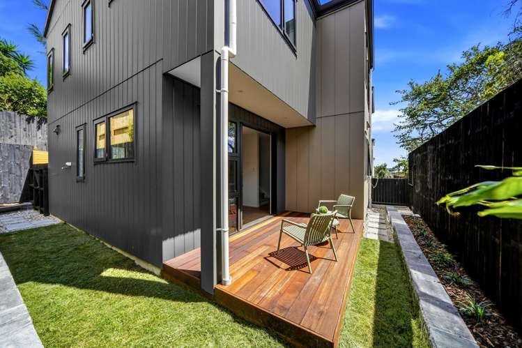 Lot 2/584 Beach Road Rothesay Bay_16