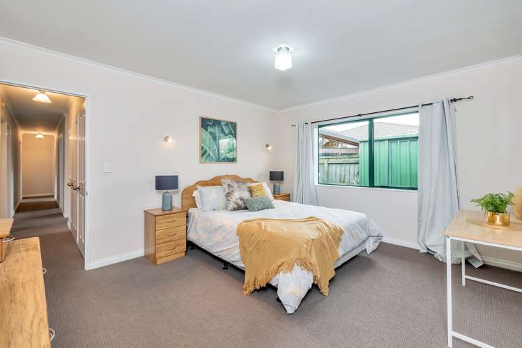 20 Gairloch Place Wattle Downs_10
