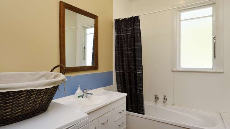 5 Kakenga Road Stoke_20