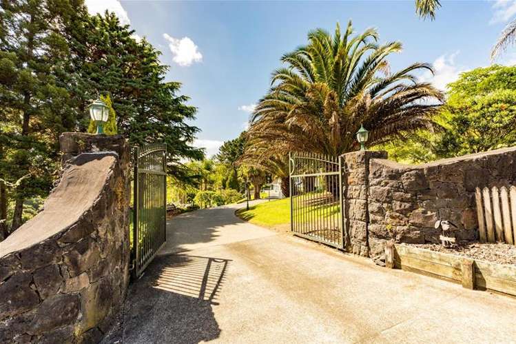 288 Whitford Road Whitford_5