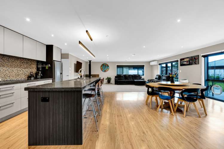 18a Estate Grove Inglewood_6