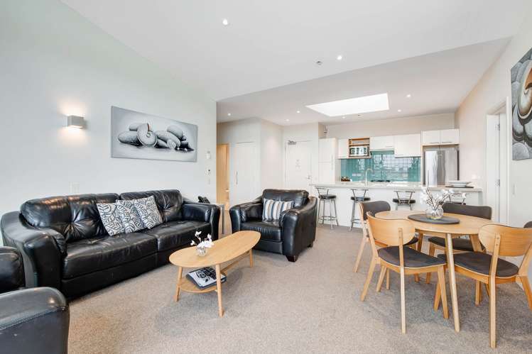 1213/11 Tamariki Avenue Orewa_16