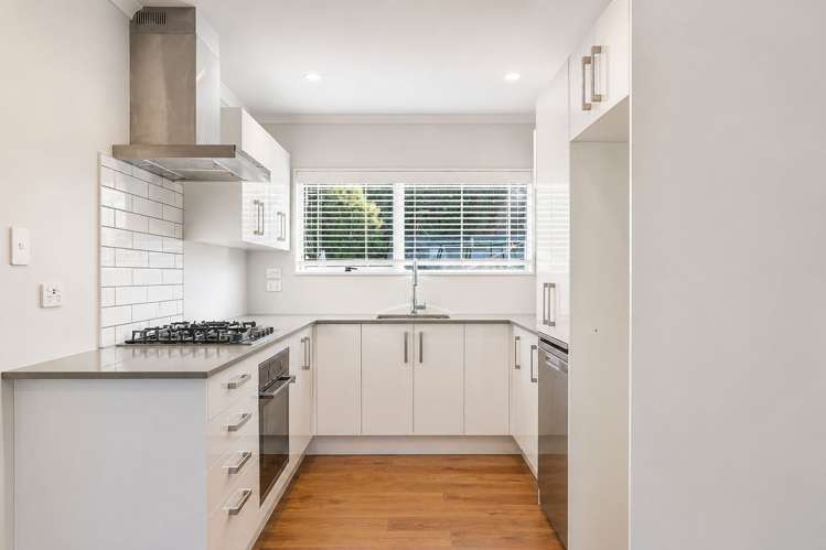 1 Birch Hill Place Dinsdale_9