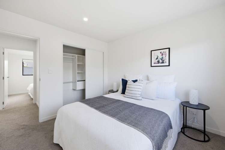7D Walsall Street Avondale_13