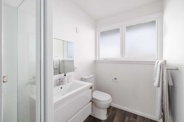 39 Compton Street Woolston_13