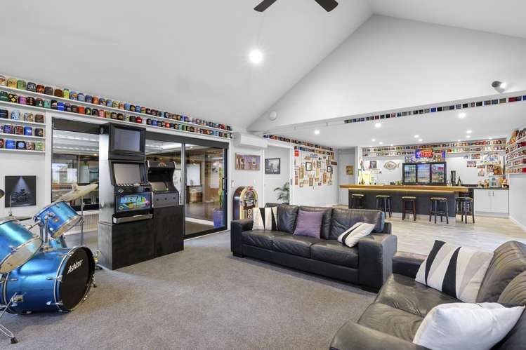 27 Carnaveron Drive Lincoln_17