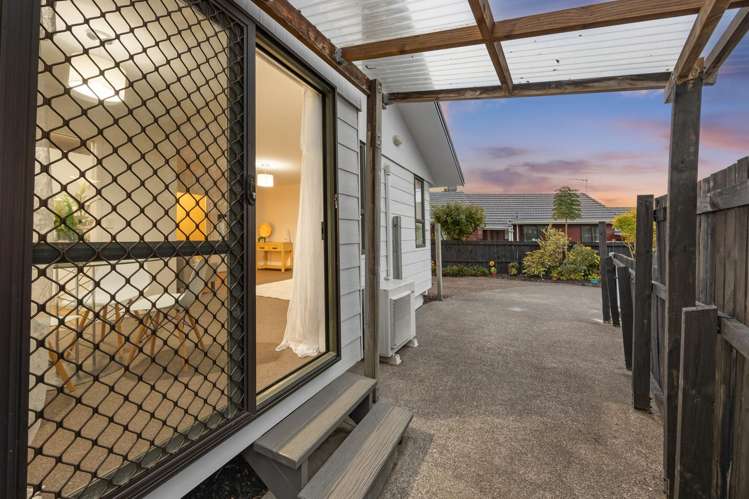 1/63a Colwill Road Massey_21