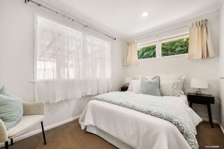 1/1a Hatherlow Street Glenfield_6