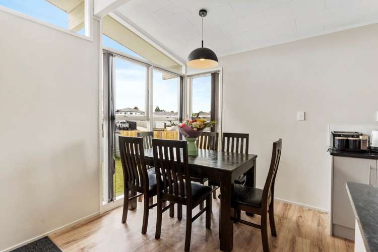 9 Serrano Place Clover Park_8