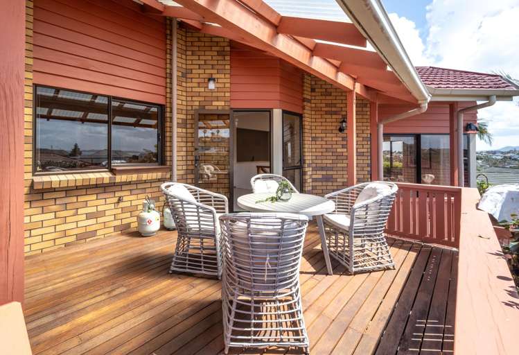 6 Dorrington Place Eastern Beach_14