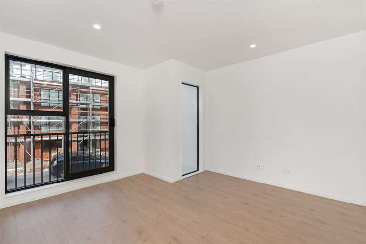 31 Falcon Crescent Hobsonville_12