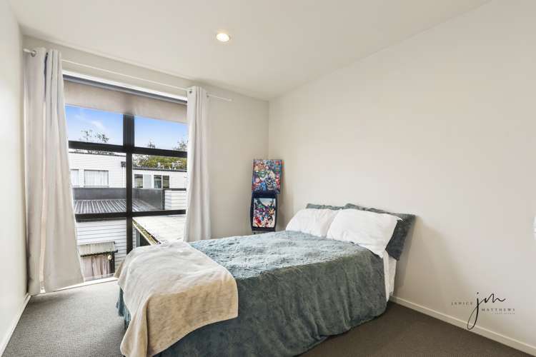30 Zabeel Crescent Takanini_8