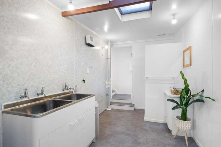 331-335 Tukapa Street Hurdon_15