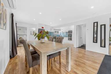 28 Third View Avenue_4