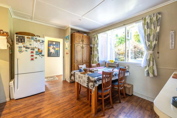 77 Ocean Road Surfdale_7