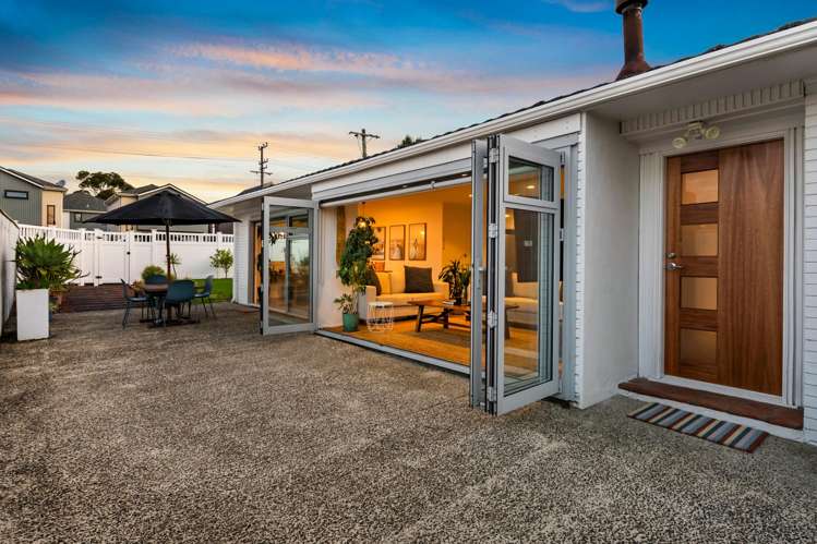 55 Matipo Road Te Atatu Peninsula_24